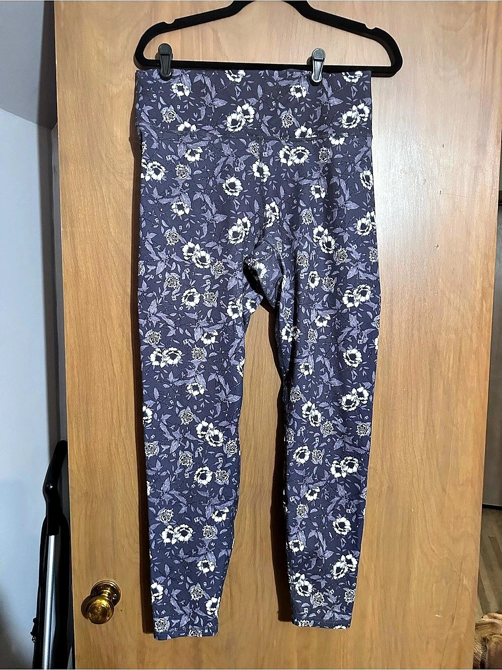 Fabletics PowerHold High-Waisted Leggings High-Waisted Floral Leggings in Gray X